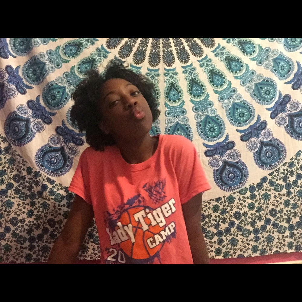 Meet your Posher, Mackenzie